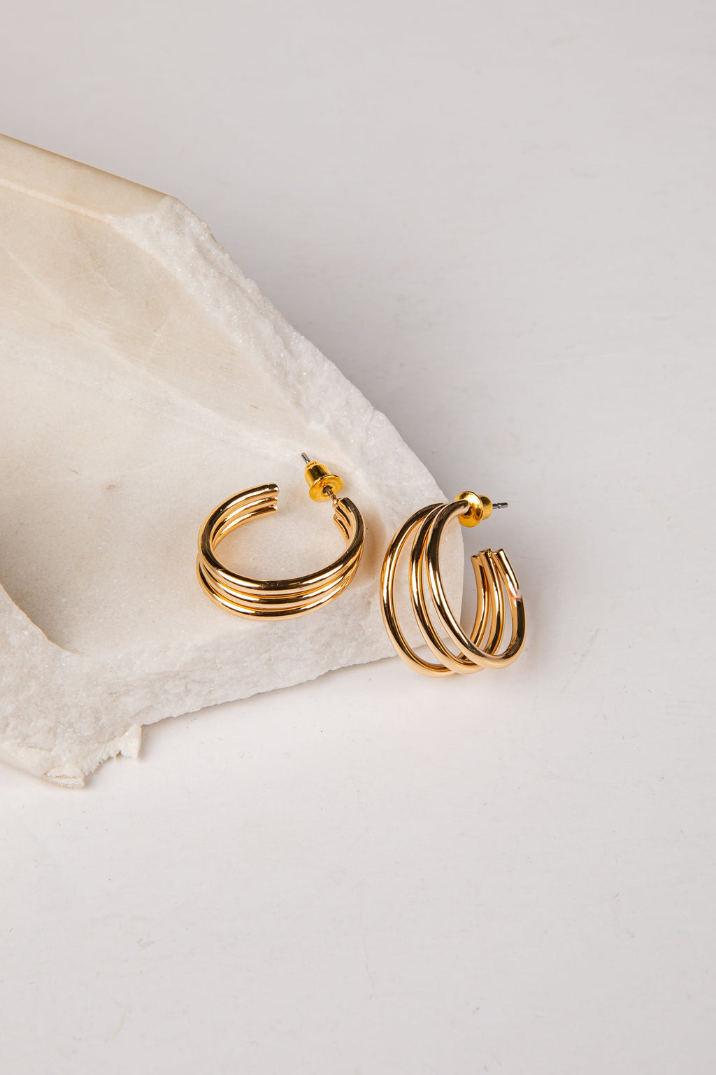 Abby Classic Hoop Earrings